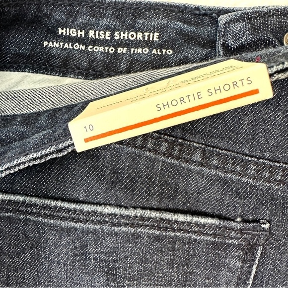 NWT High-Rise Dark Blue Faded Denim Shorts Size 10 - Picture 10 of 11